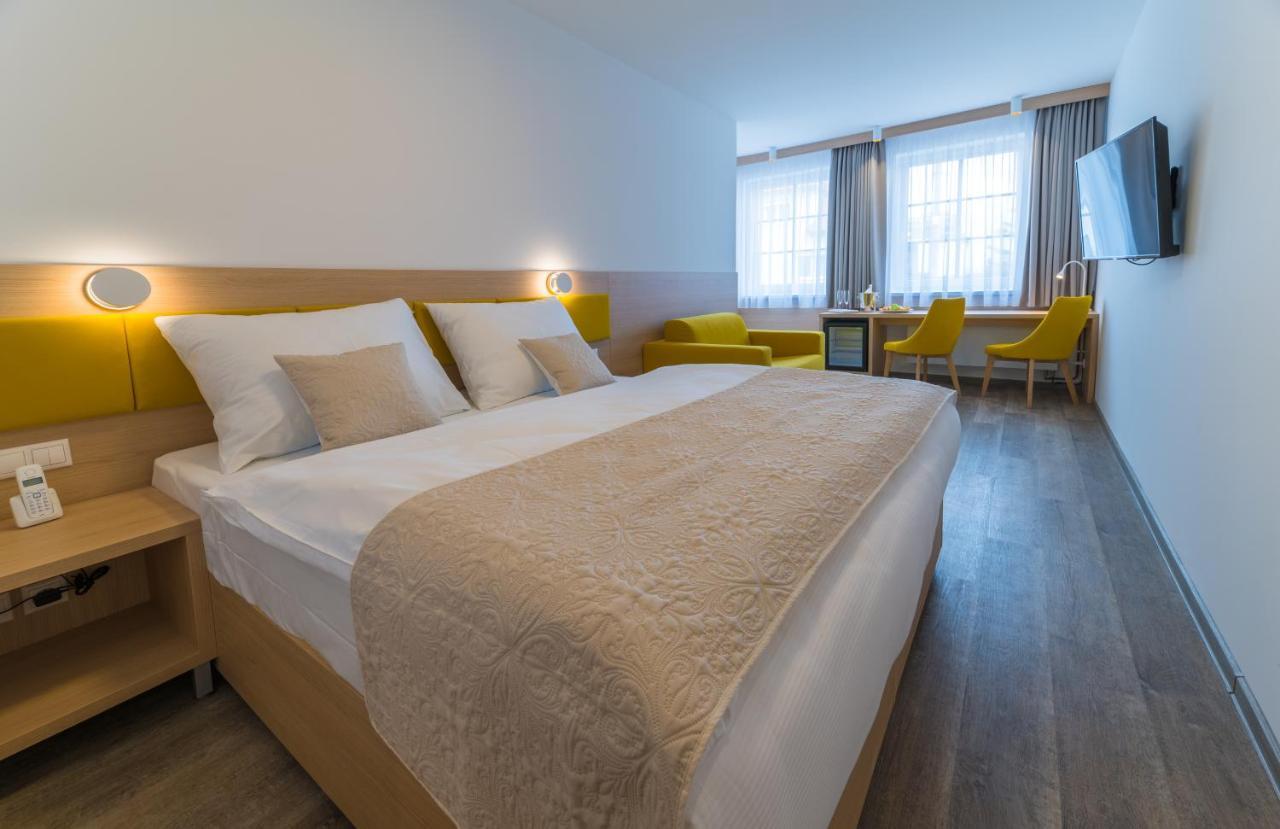 Wellness Hotel Iris 파블로프 외부 사진